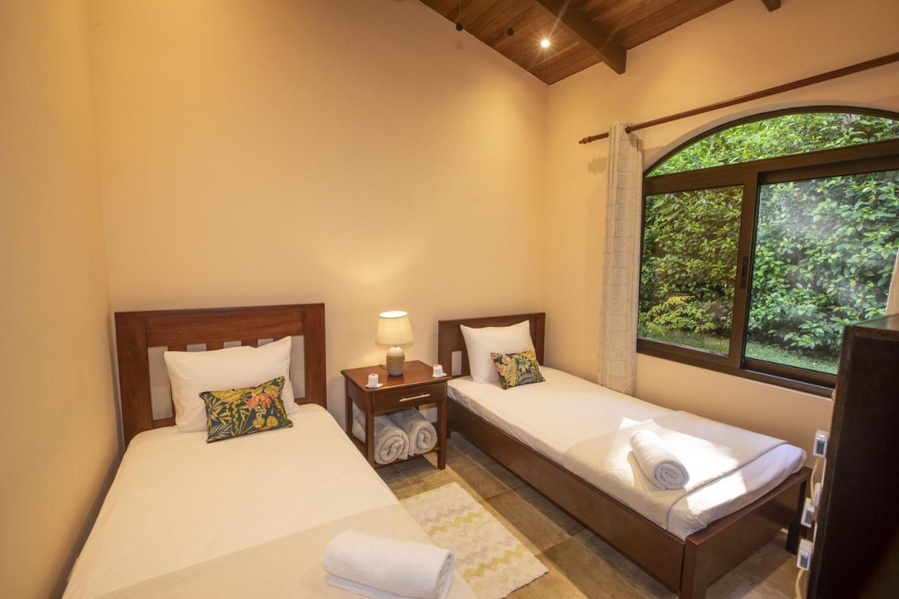 "Hana'S Celeste Retreat" Large Modern Villa Sleeps 6 On 20 Acres Of Nature! Bijagua Exterior foto