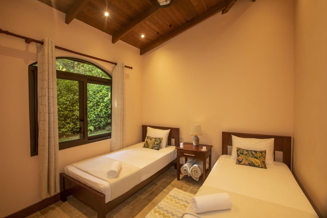 "Hana'S Celeste Retreat" Large Modern Villa Sleeps 6 On 20 Acres Of Nature! Bijagua Exterior foto